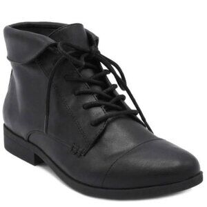 NWOB Gloria Vanderbilt Women's Claudette Ankle Boot Dark Academia Black Gothic 9